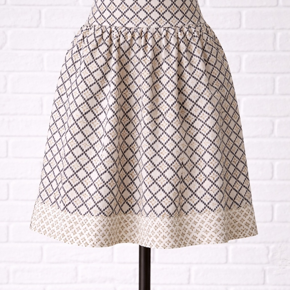 LOFT Green, Navy And Cream Geometric A Line Skirt Size 4